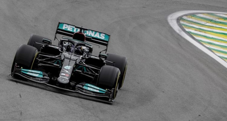 Lewis Hamilton durante GP de Brasil.
