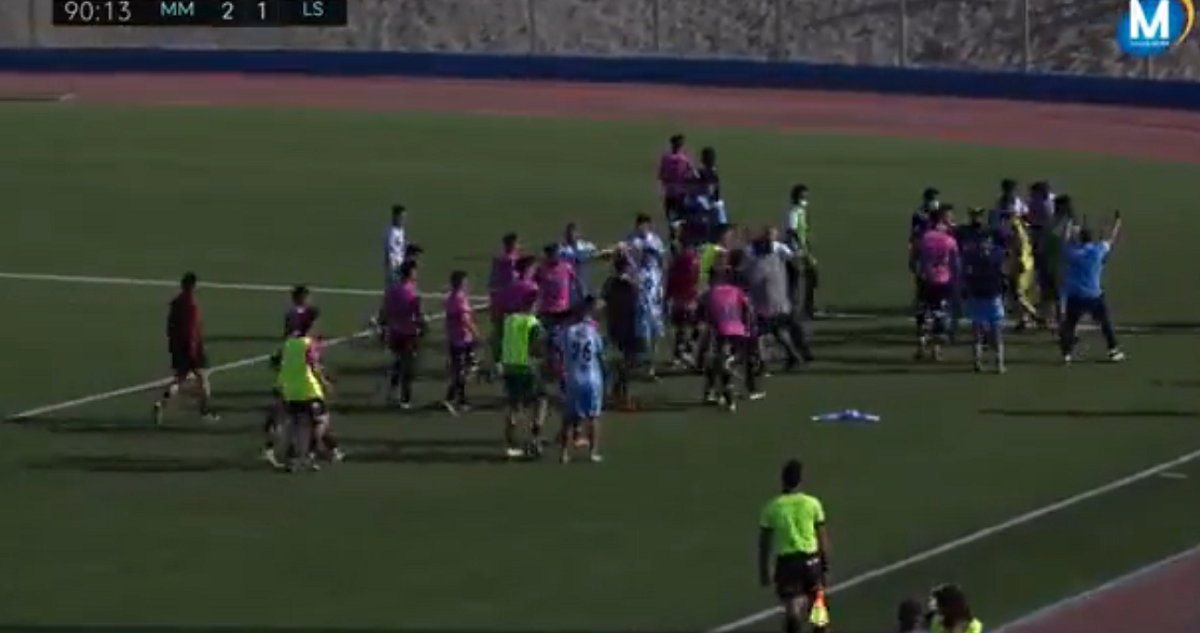 Mejillones vs Lota Schwager.