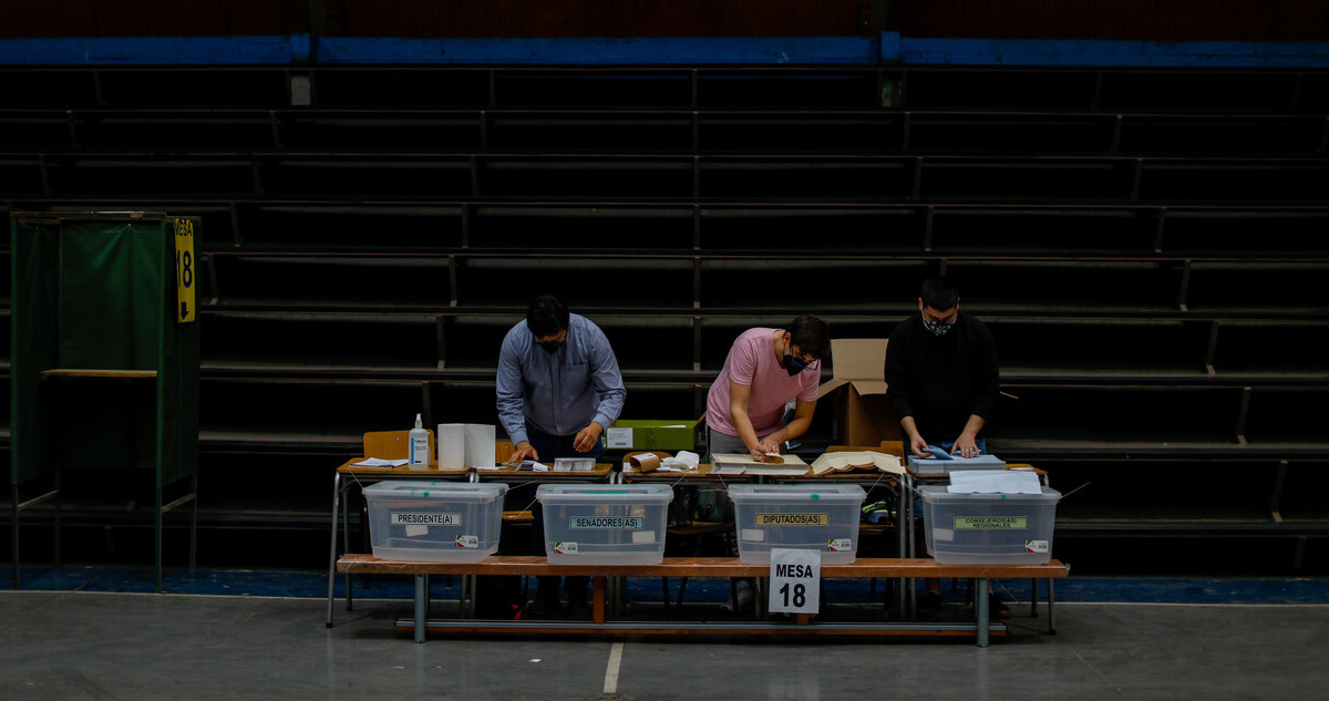 pasado el mediodía se constituyeron las mesas en casi todas la regiones del país