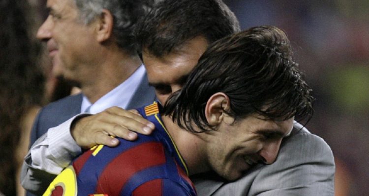 Messi no olvida a Barcelona y carga con Laporta
