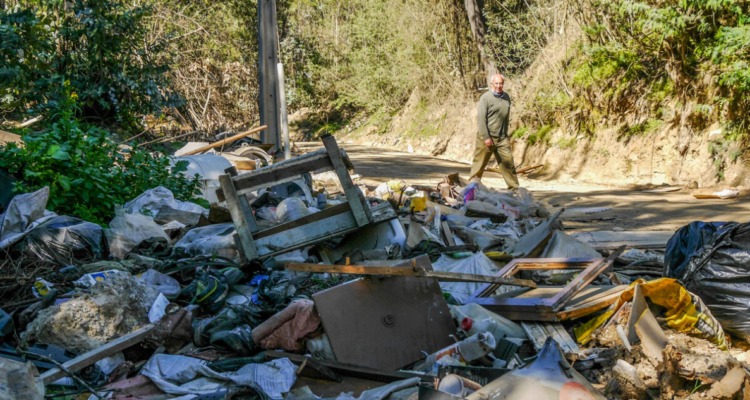 Anuncian multas por residuos de construcción en San Antonio