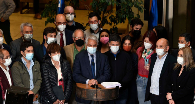 Naranjo califica de “histórica” aprobación de AC contra Piñera y pide evitar “represalias”