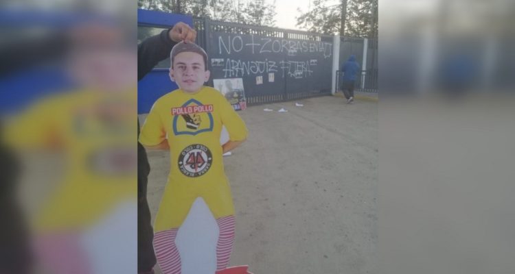 Pablo Aránguiz y mensajes en su contra en el CDA