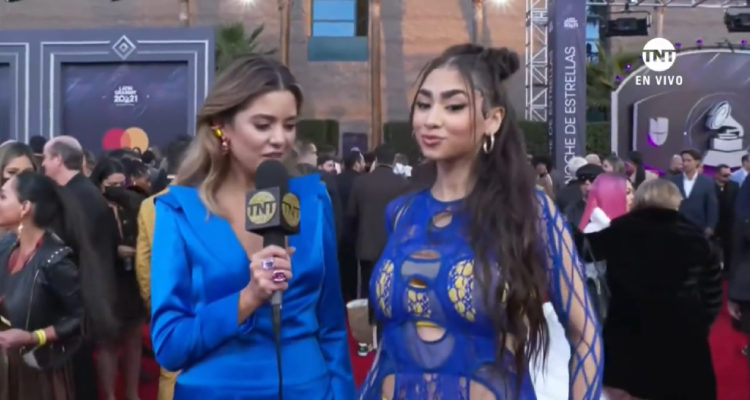 paloma mami en la alfombra roja de los grammy latino 2021