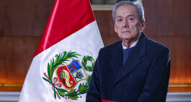 Perú diputados buscan interrogar a ministro de Educación por filtración de exámenes a docentes