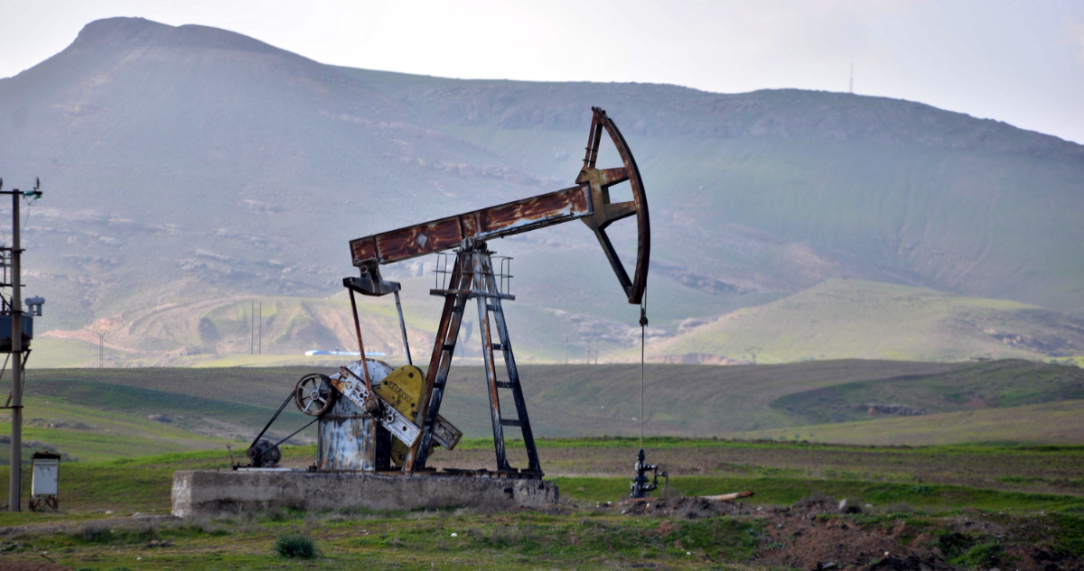 Precio del petróleo abre con subida del 0.80% tras rechazo de la OPEP+ de aumentar la producción