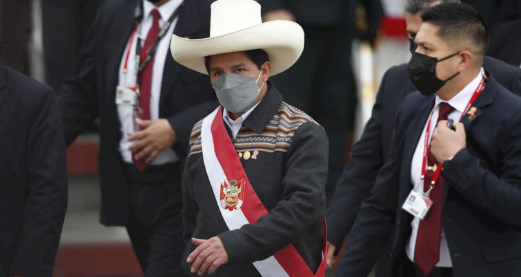 presidente-peru-amenaza-medios