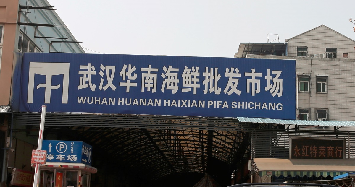 Mercado pesquero de Huanan, en Wuhan.