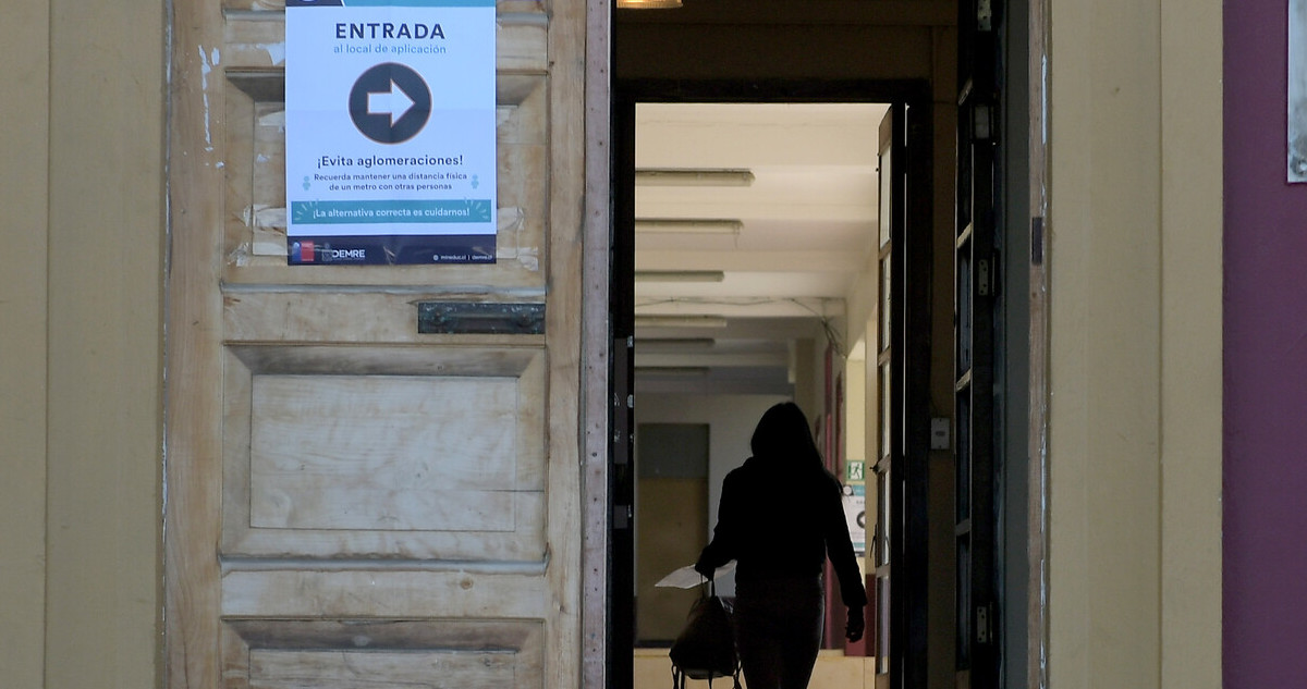 Mineduc publica lista de grupos para la rendición de la Prueba de Transición entre el 6 y 10 de diciembre