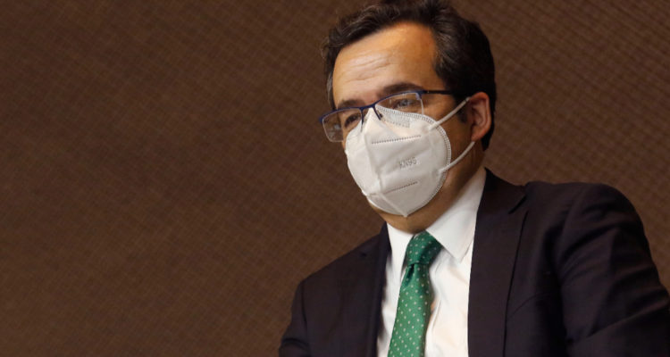 Senado aprueba nombramiento de exministro Céspedes como nuevo consejero del Banco Central