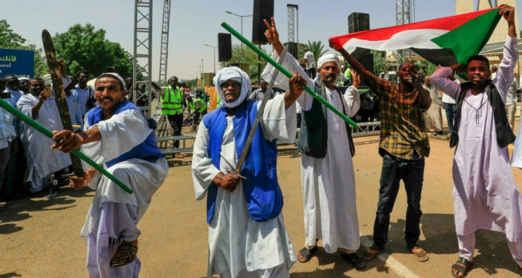 Sudán ordenan restablecer Internet a 15 días de haber sido cortado tras golpe de Estado