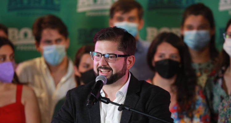 suma-nuevos-economistas-centro-izquierda-boric