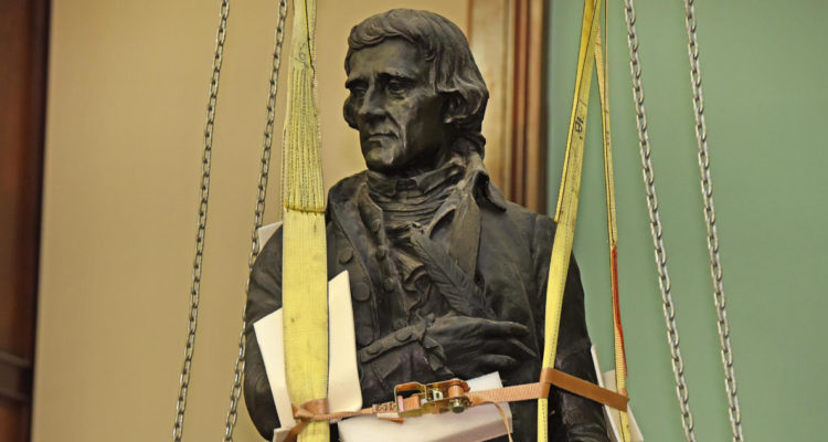 Todos los hombre son creados iguales retiran estatua de Thomas Jefferson por pasado esclavista