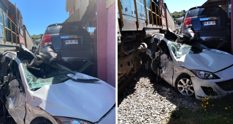 Tren arrastra vehículo en la playa de Penco.