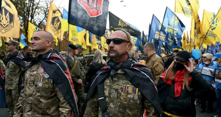 Ucrania advierte a Rusia que pagará caro cualquier intento de invadir su territorio