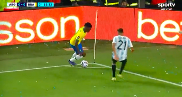 Jugada de Vinicius Jr ante Argentina