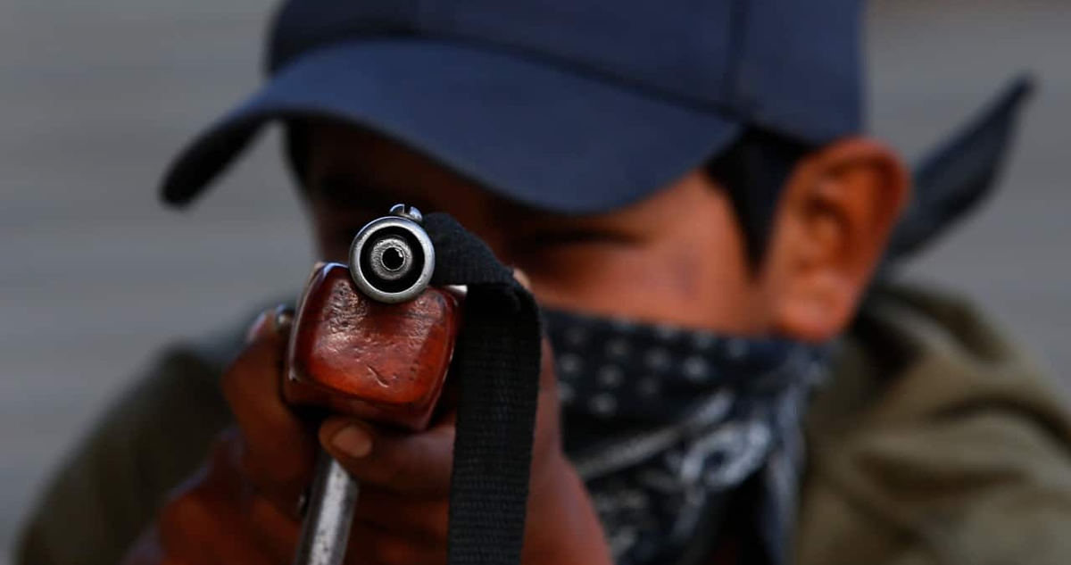 Halcones, mulas y sicarios: la cruda realidad de niños narcos reclutados por crimen organizado