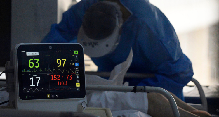 Acusan a Hospital Base de Valdivia por aplazar urgente amputación de pie de mujer