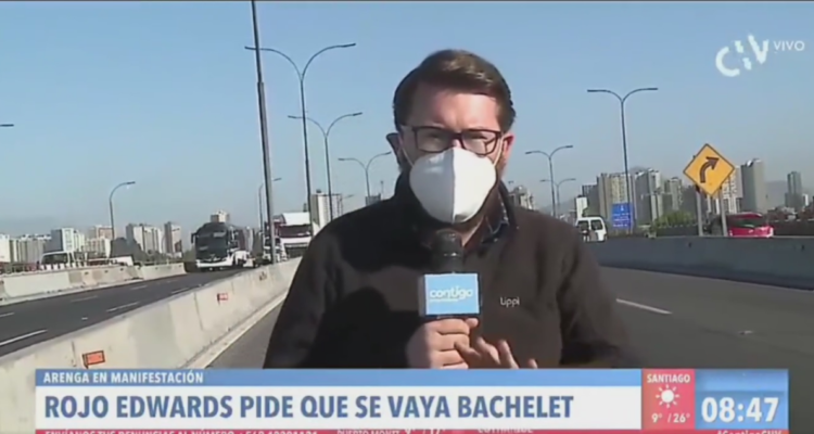 Equipo de CHV casi es atropellado en vivo