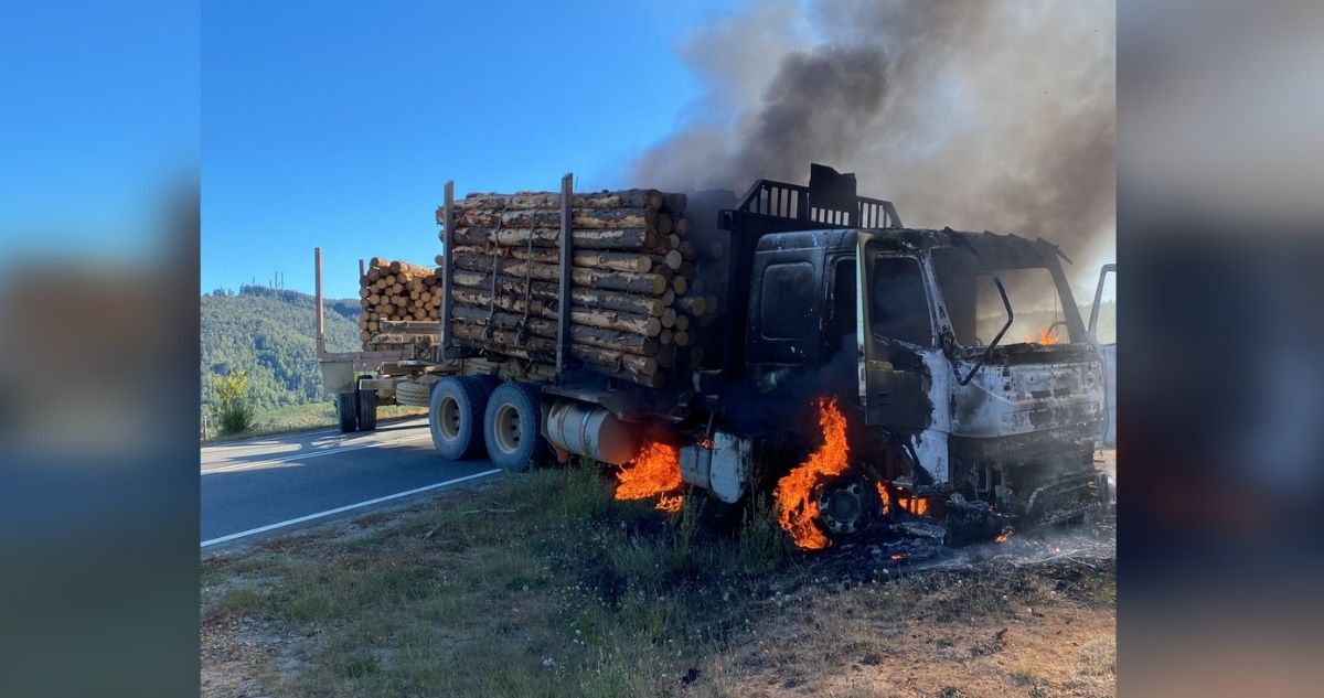 ataque incendiarios en Curanilahue destruye maquinaria de empresa