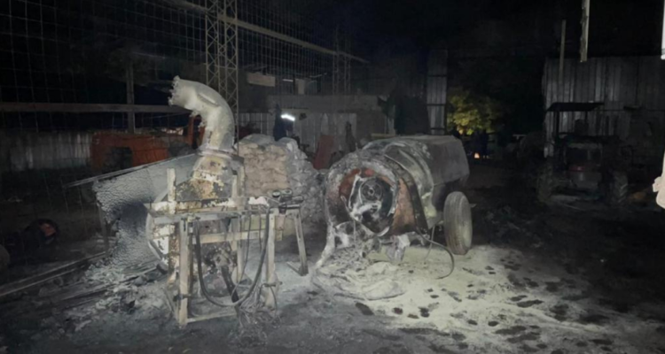 Ataques incendiarios en Lanco.