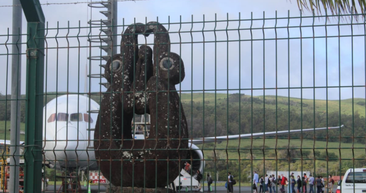Avión en Rapa Nui