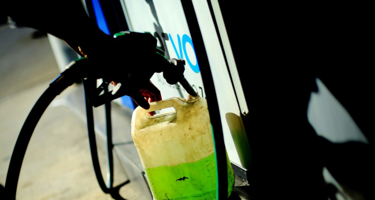 Enap informa precio de las bencinas