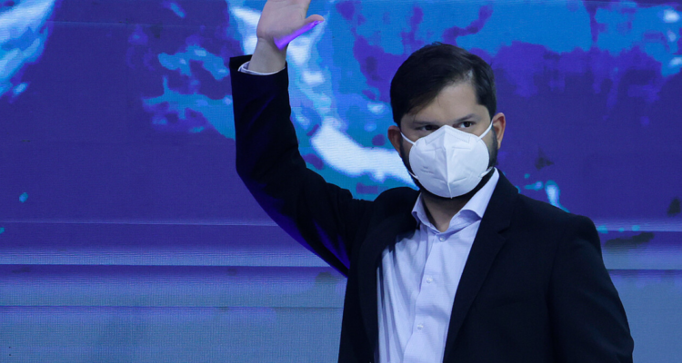 boric-molesto-pregunta-debate-test-drogas