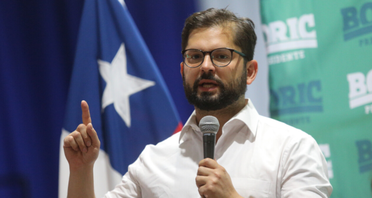 gabriel-boric-seguridad-control-armas-fuegos-artificiales