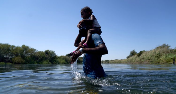 Migrantes en la frontera sur de EEUU