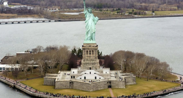 ¿Chile bilingüe? ¿Por qué Chile cayó 10 puestos en ranking mundial de inglés?