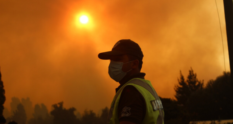Carabinero en incendio