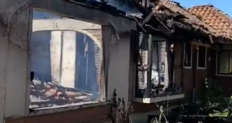 Casa incendiada en fundo de Lautaro