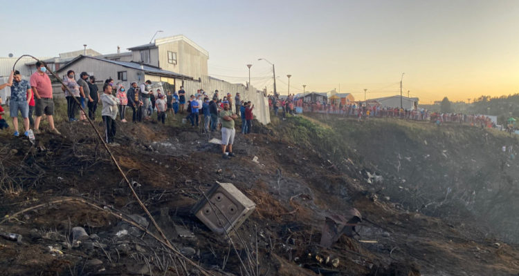Casas, negocios y una iglesia destruida las imágenes que deja el gran incendio forestal de Castro