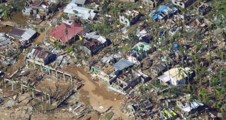 Casas destruida por tifón