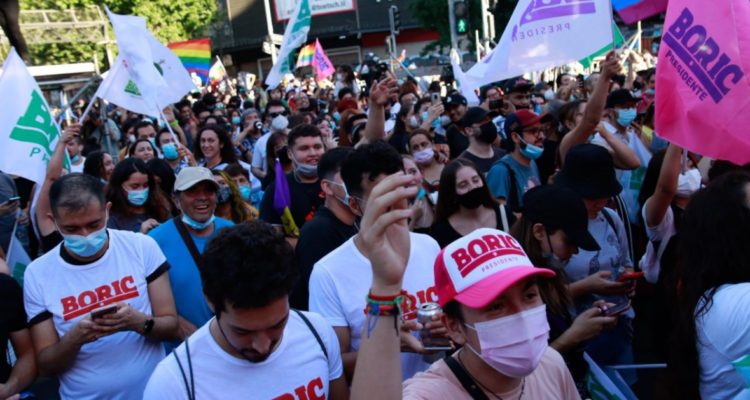 Celebraciones en Chile tras triunfo de Gabriel Boric