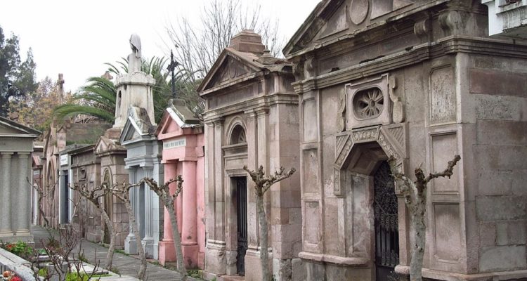 foto cementeiro general