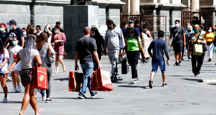 IPoM: Factor “idiosincrático” impactó en costo de vida en Chile y crecimiento se reducirá en 2022