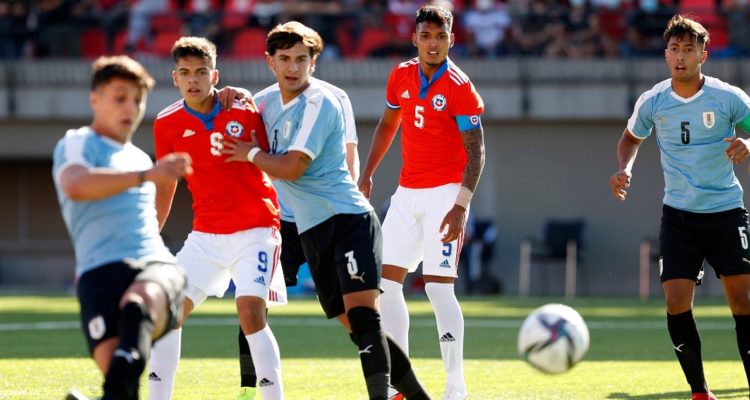 Chile igualó ante Uruguay.