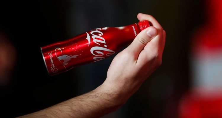 Coca Cola detalla cuánto invertirá en materia medioambiental en 6 países, entre ellos Chile