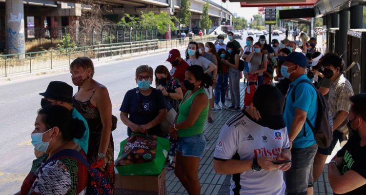 Comando de Boric acusa intencionalidad del Gobierno por falta de buses en la capital