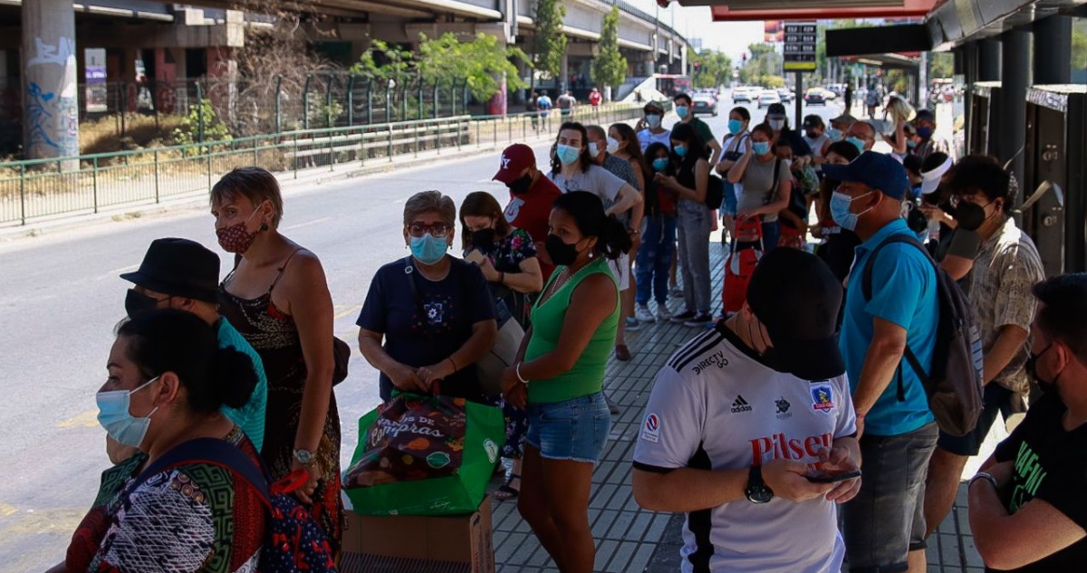 Comando de Boric acusa intencionalidad del Gobierno por falta de buses en la capital