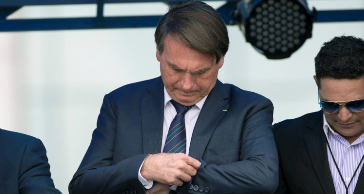 Corte Suprema investigará a Bolsonaro por vincular vacuna anticovid con el Sida