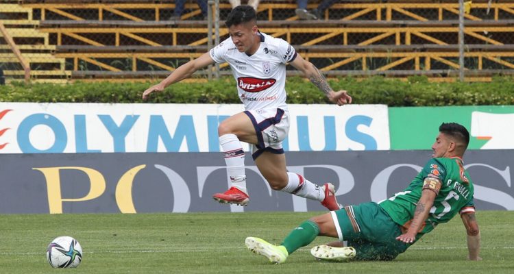 Cristián Zavala jugando por Melipilla.