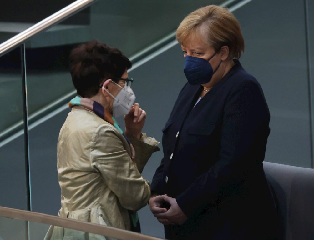 Ángela Merkel en el Congreso alemán, en su despedida del cargo.