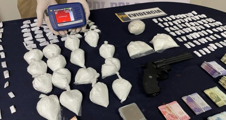 Incautación de droga en Recoleta