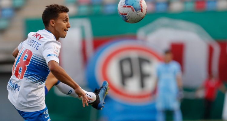 Diego Buonanotte cerca de Everton