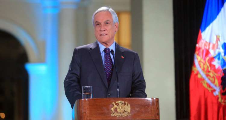 Piñera da discurso oficial y entrega celebraciones a Boric