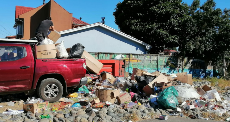 Basura en Laguna redonda