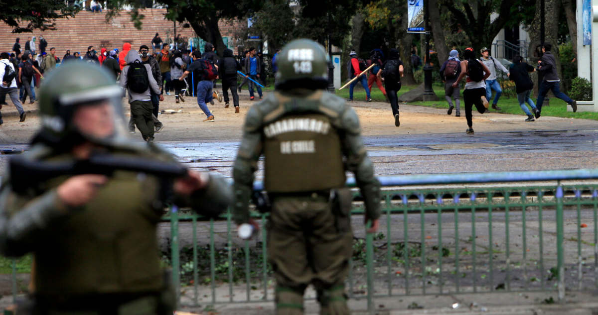 Bajan cautelar de menores acusados de causar daños en UdeC